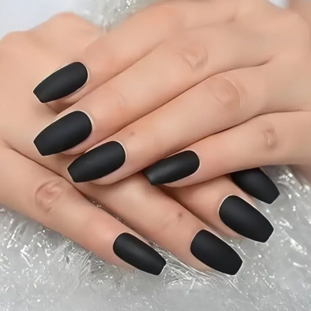 24 Pieces Fake Press On Nails Matte black